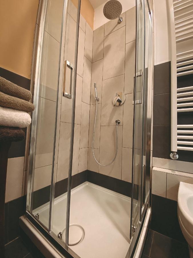 Apartment L'Envers Aosta Bagian luar foto