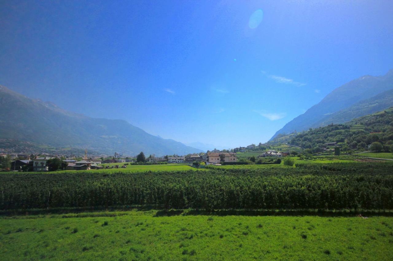 Apartment L'Envers Aosta Bagian luar foto